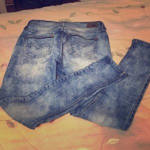 Levi jeans Demi curve low rise skinny
